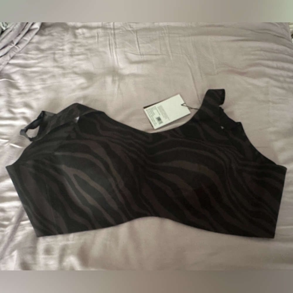Sports bra